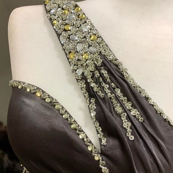 Chic & Sexy One Shoulder Beads & Sequins Gown - Picture 12 of 16